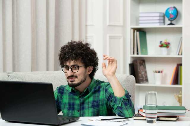 How to Maintain Focus During Online Classes