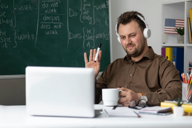 How to Manage the Heavy Workload of an Online Master's Class